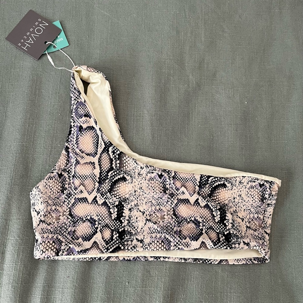 Novah Swim bikini top size small